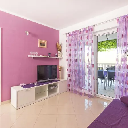 Pribinja 15083b Lägenhet