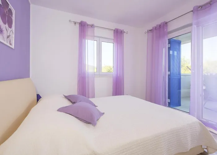 Apartman Pribinja 15083b Hvar Town